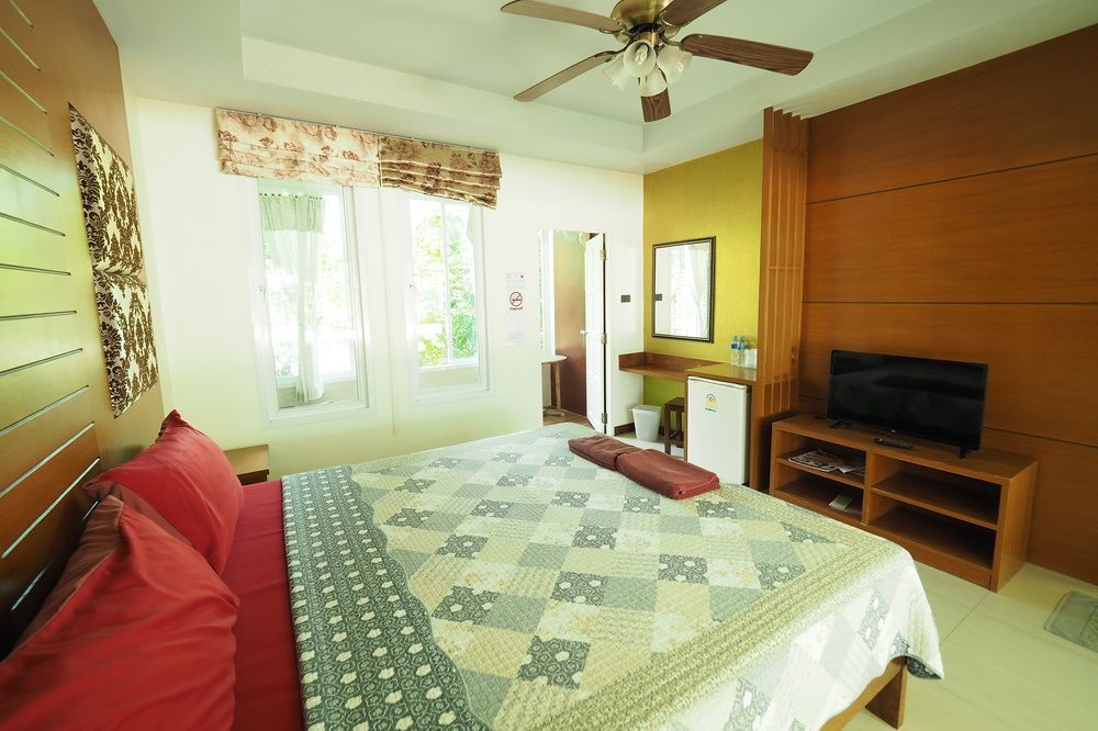 Baan Suan Resort Juree Punsuk Suphan Buri Exterior foto